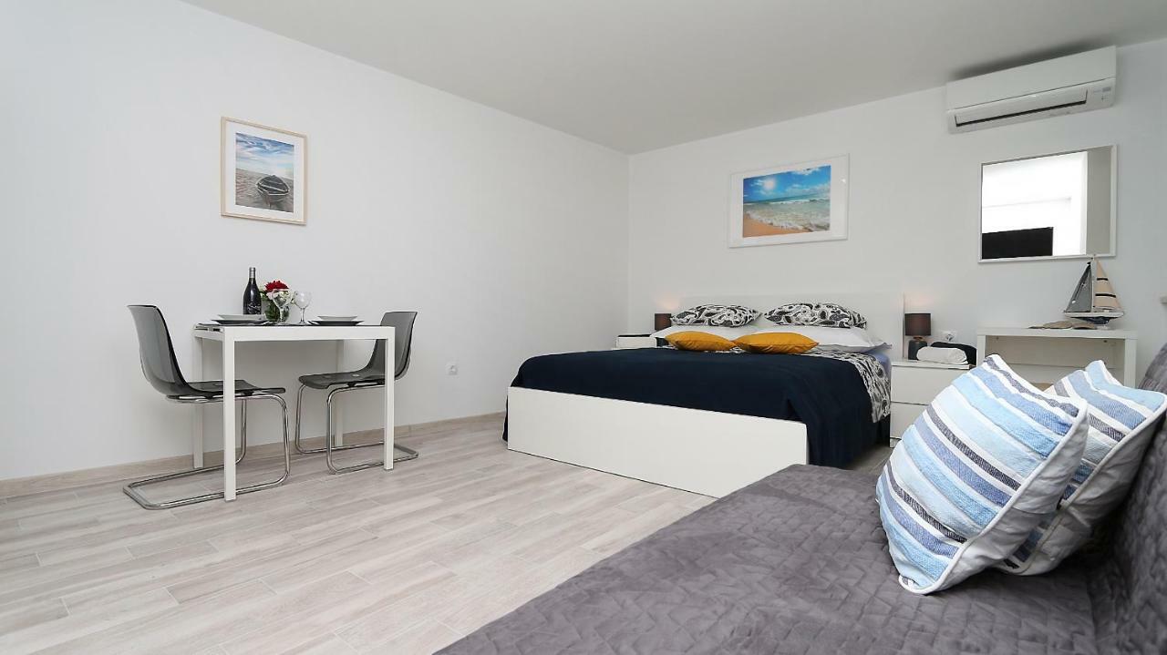 Modern Apartments Iva Makarska Buitenkant foto